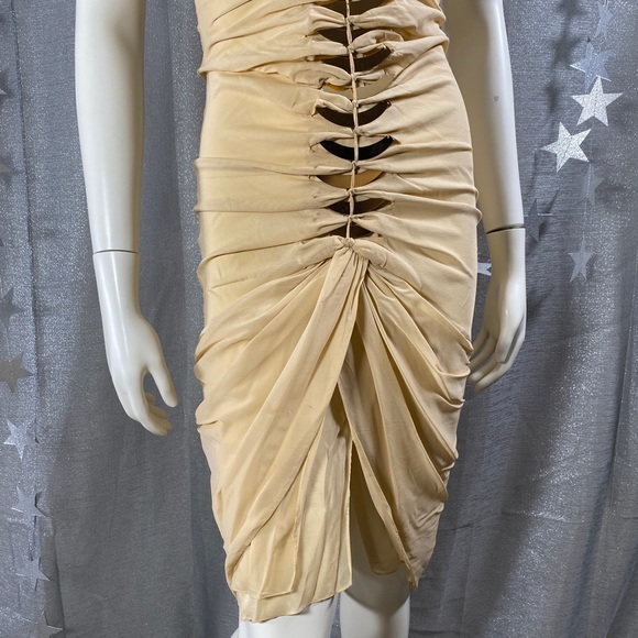 ✨HP✨AUTH GUCCI NUDE Tom Ford Twist Skin Silks Gold Blades Sexy Runway Dress 40 - Picture 7 of 17
